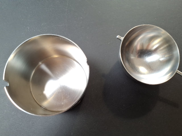 Stelton lille askebæger med vippelåg